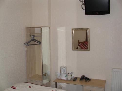 Seaforth Guest House - image 7
