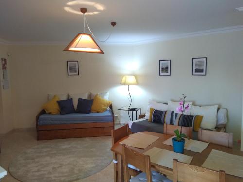  Baleal Terrace+BBQ+Tenis and Pool Apt - Baleal Holidays in Ferrel
