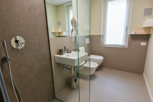 3 Amici Suites - image 8