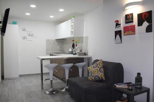 Vicstreet – Naples, CO
