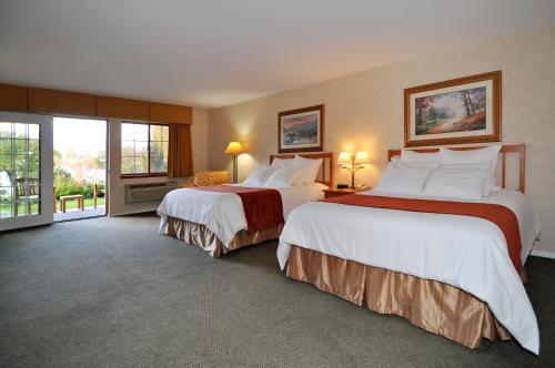 Lakeside Lodge and Suites