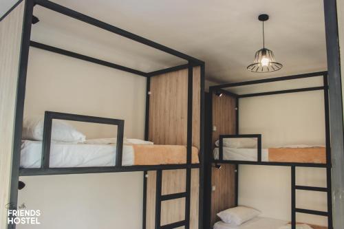 Friends' Guesthouse & Hostel