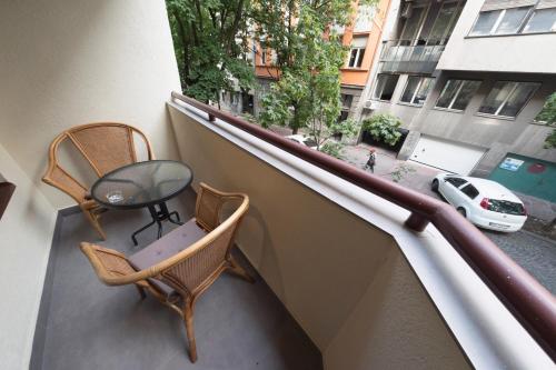 Onyx luxury apartments - image 2