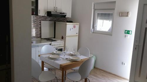  Apartment Pupa in Podstrana