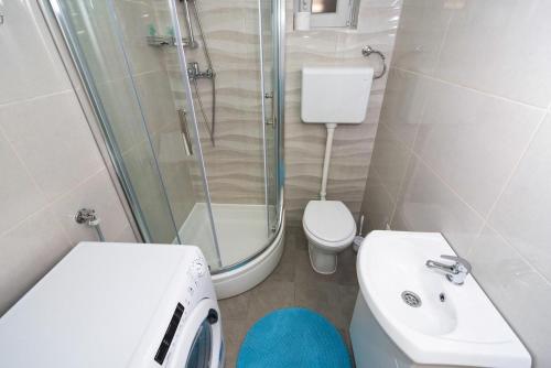 Apartments with WiFi Split - 15960, Split (photo 7)