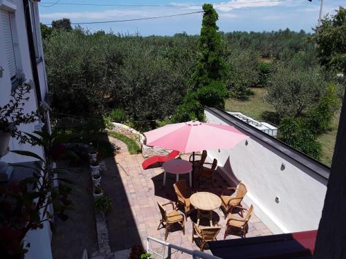 Apartments with a parking space Sosi Umag - 15967