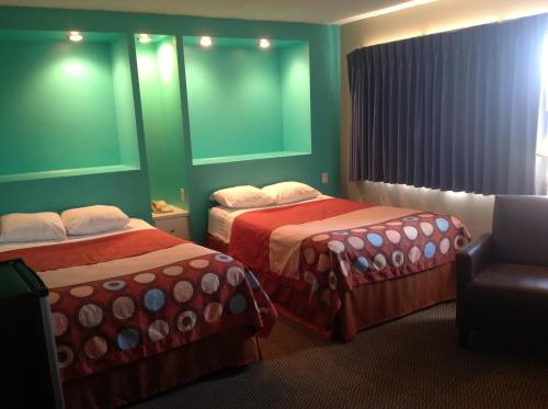 Super 8 by Wyndham Santa Barbara/Goleta - image 5