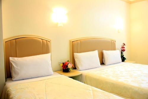 P.A. Ville Hotel P.A. Ville Hotel is a popular choice amongst travelers in Nakhon Sawan, whether exploring or just passing through. The property has everything you need for a comfortable stay. Facilities like 24-hour 