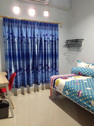 Wi kost & Homestay Serpong - Female Only