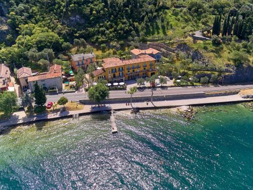 . Albergo Del Garda