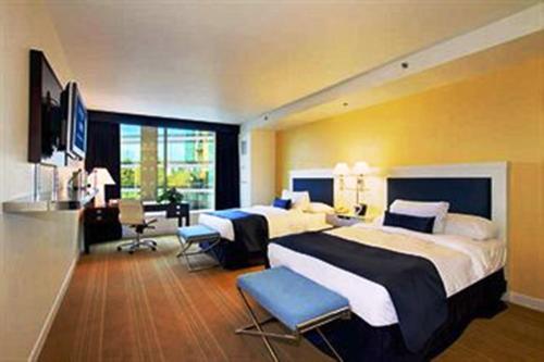 Deluxe Double Room with Two Double Beds
