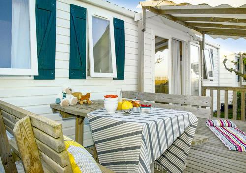 Facilities, Mobilhome Climatise 3CH 6P dans Parc des 7 Fonts in Agde City Center