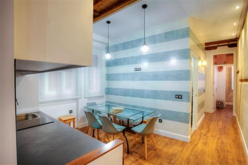 Casa de las Meninas y del Anillo Apartamentos Deluxe - image 13