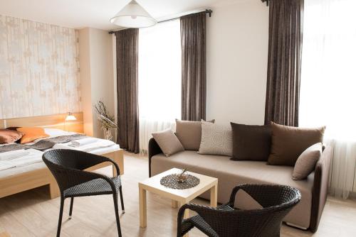Hotel Imos