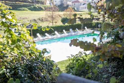 สระว่ายน้ำ, Quinta Da Fontinha in บอร์บา เด มอนตันยา