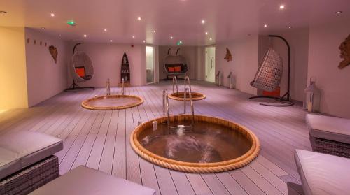 Netherwood Hotel & Spa - image 6