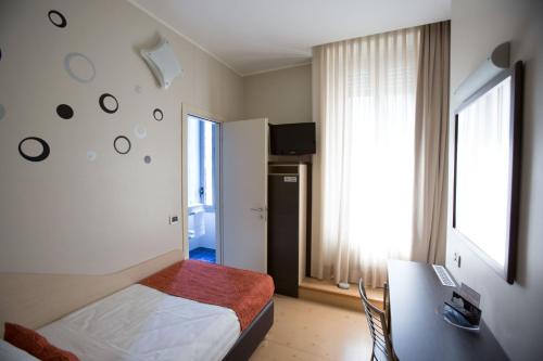 Hotel Piacenza, Milán (fotografie 6)