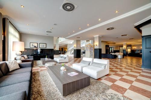 Előcsarnok, Van der Valk Resort Linstow in Dobbin-Linstow