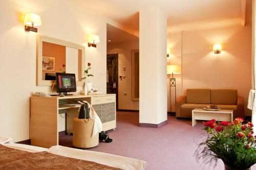 Balneo Complex & Spa Aquatonik in فالينجراد