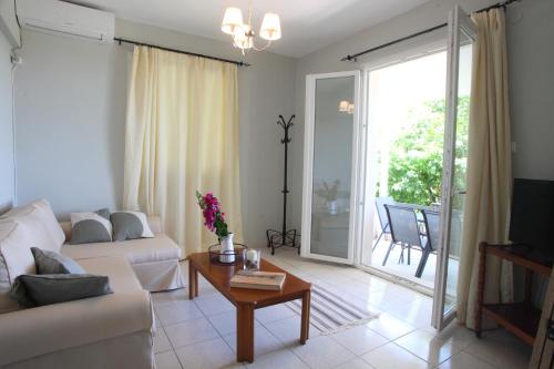 Pine House II in Lefkas
