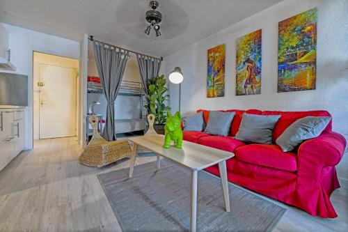 T2 cosy de 41m2 à 400 m de la plage, résidence avec piscine. (T2 cosy de 41m2 a 400 m de la plage, residence avec piscine.) in Le Grau-du-Roi