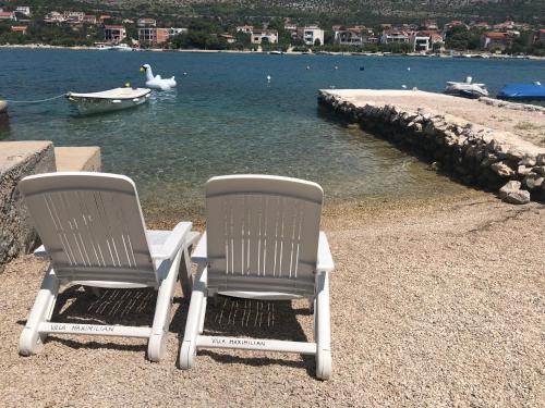 Strand, Villa Maximilian in Grebaštica