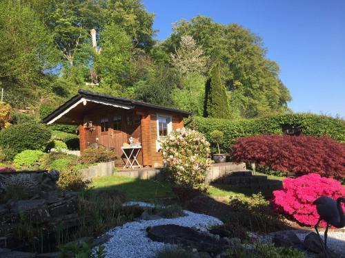 Ferienwohnung am Waldrand mit Dachterrasse