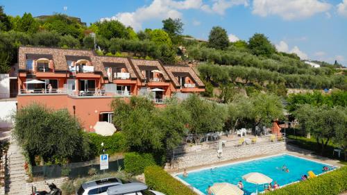  Holidays Residence in Lazise