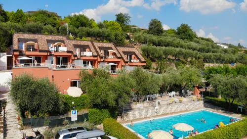 Holidays Residence - Accommodation - Laziše