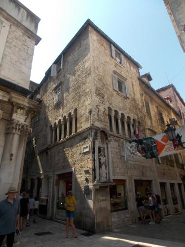  Palace Ciprianis, Ferienwohnung in Split