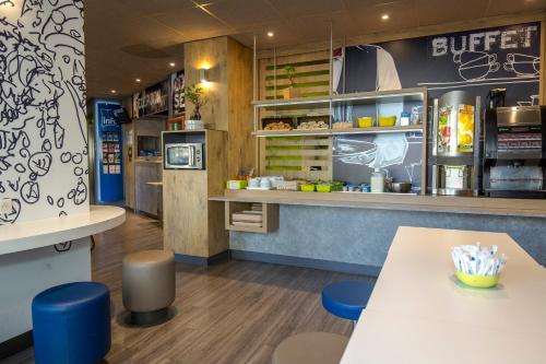 Lobby, ibis budget Marseille Timone in District 05
