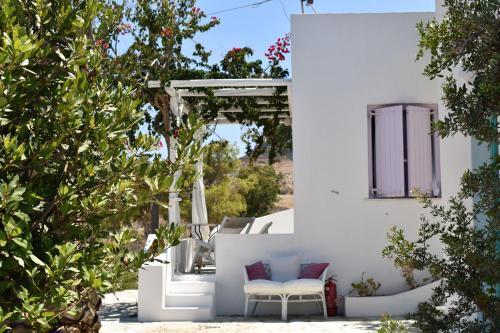2 bedrooms, 4 beds