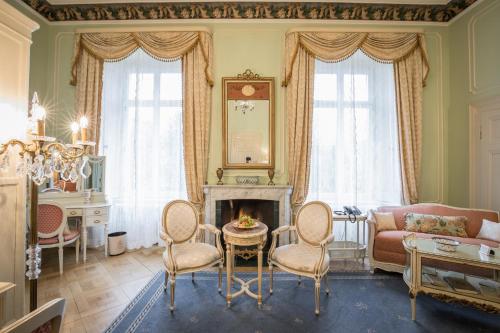 Hotel Belle Epoque - image 13