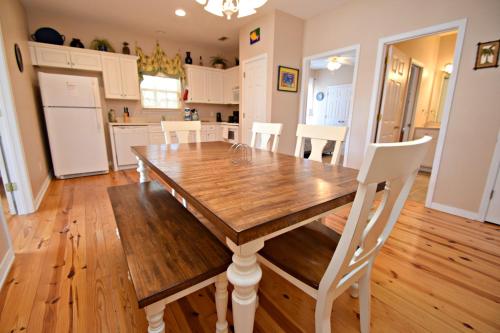 The Rookery 2501 Condo - image 4