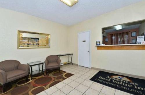 Americas Best Value Inn - Fredericksburg North