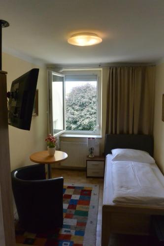 Adlerhof - image 6