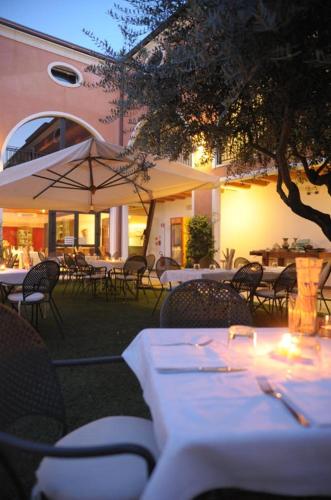 Közös társalgó / TV, Hotel Villa Altura in Ospedaletto Euganeo