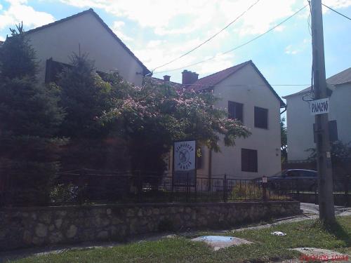 Szamárkút Panzió - image 7