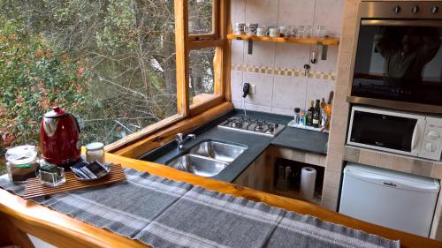 Kitchen, Blue Bird House in Playa Bonita