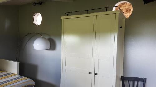 Châlucet (Limoges) La THIBAUDIERE Tilleul 3-Star Hotel suite