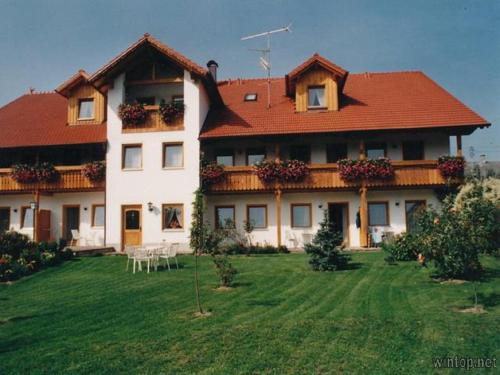 Appartementhaus "Haflinger Hof"