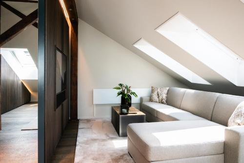 Apartment with Terrace image 6