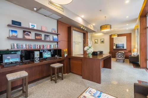 Лоби, Asoke Residence Sukhumvit by UHG in Банкок