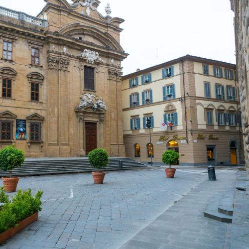 153592186 Hotel Bernini Palace