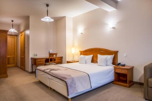 2 twin beds