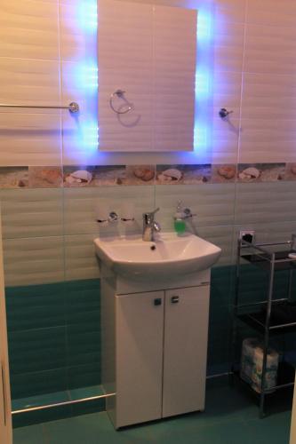 Deluxe Apartments na Pugacheva 20A - image 2