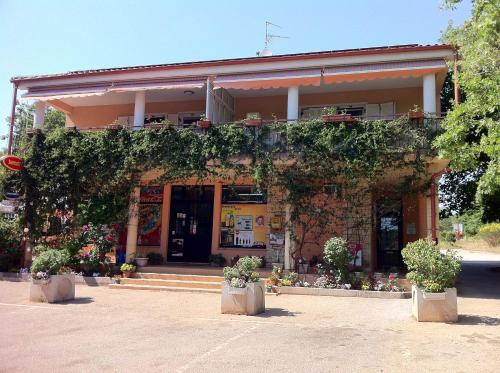  Apartments Spert, Pension in Umag