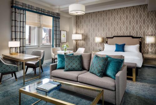 153629452 Fairmont Empress Hotel