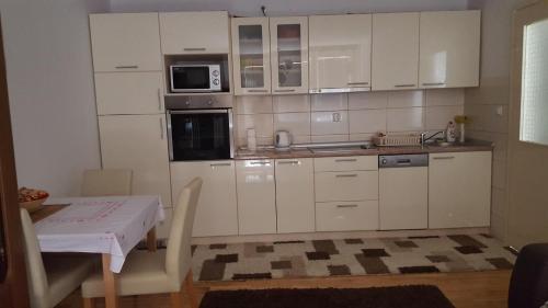 Apartment Zenica - image 13