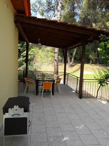  Villa Leo in Glykadi